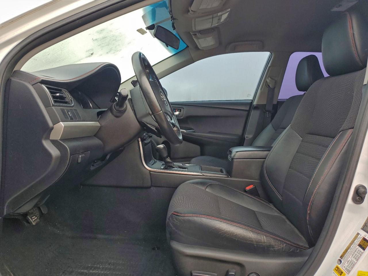 2016 TOYOTA CAMRY LE photo 7