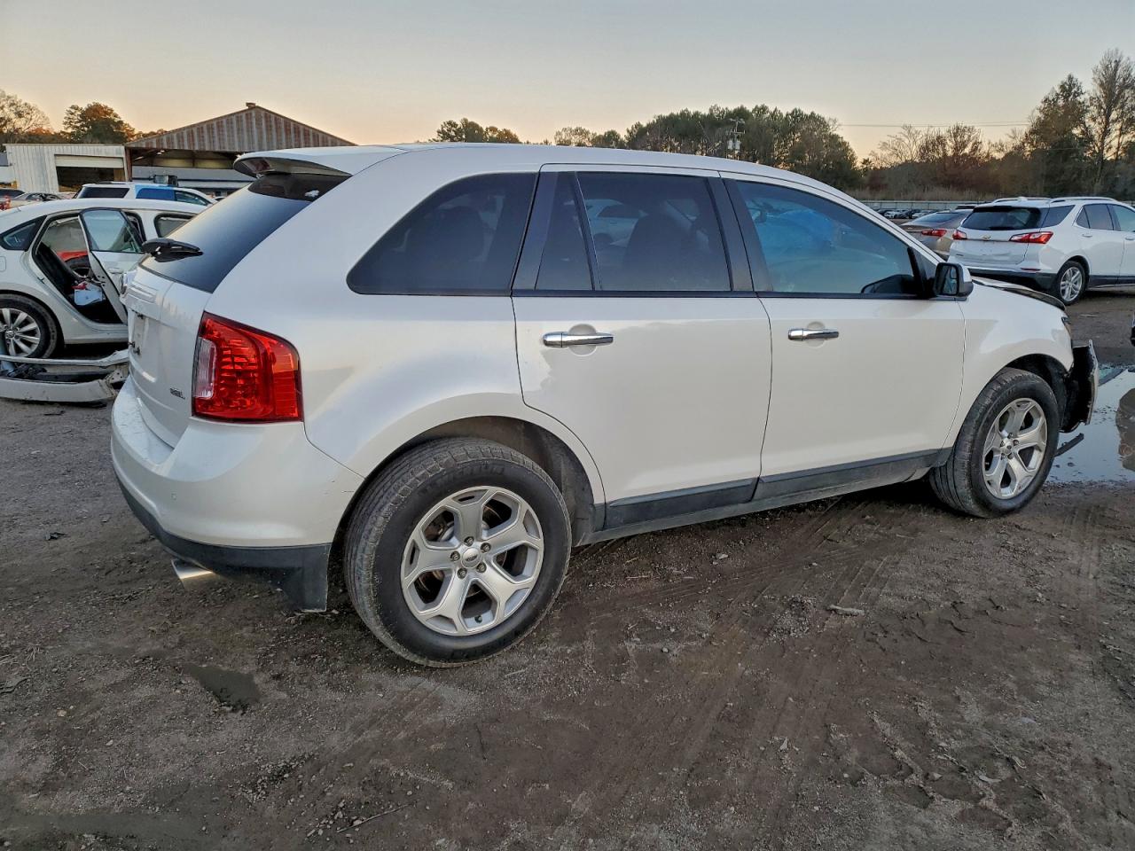 2011 FORD EDGE SEL photo 3