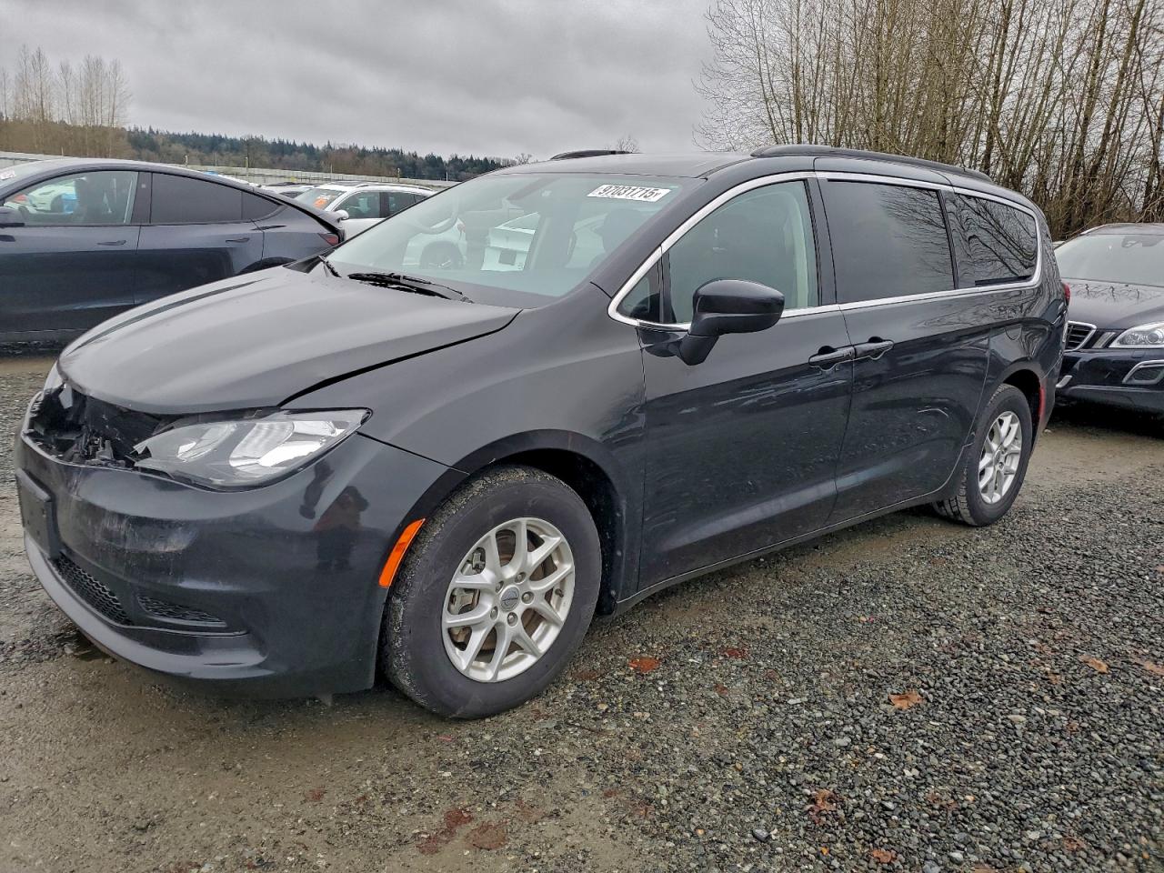 2021 CHRYSLER VOYAGER