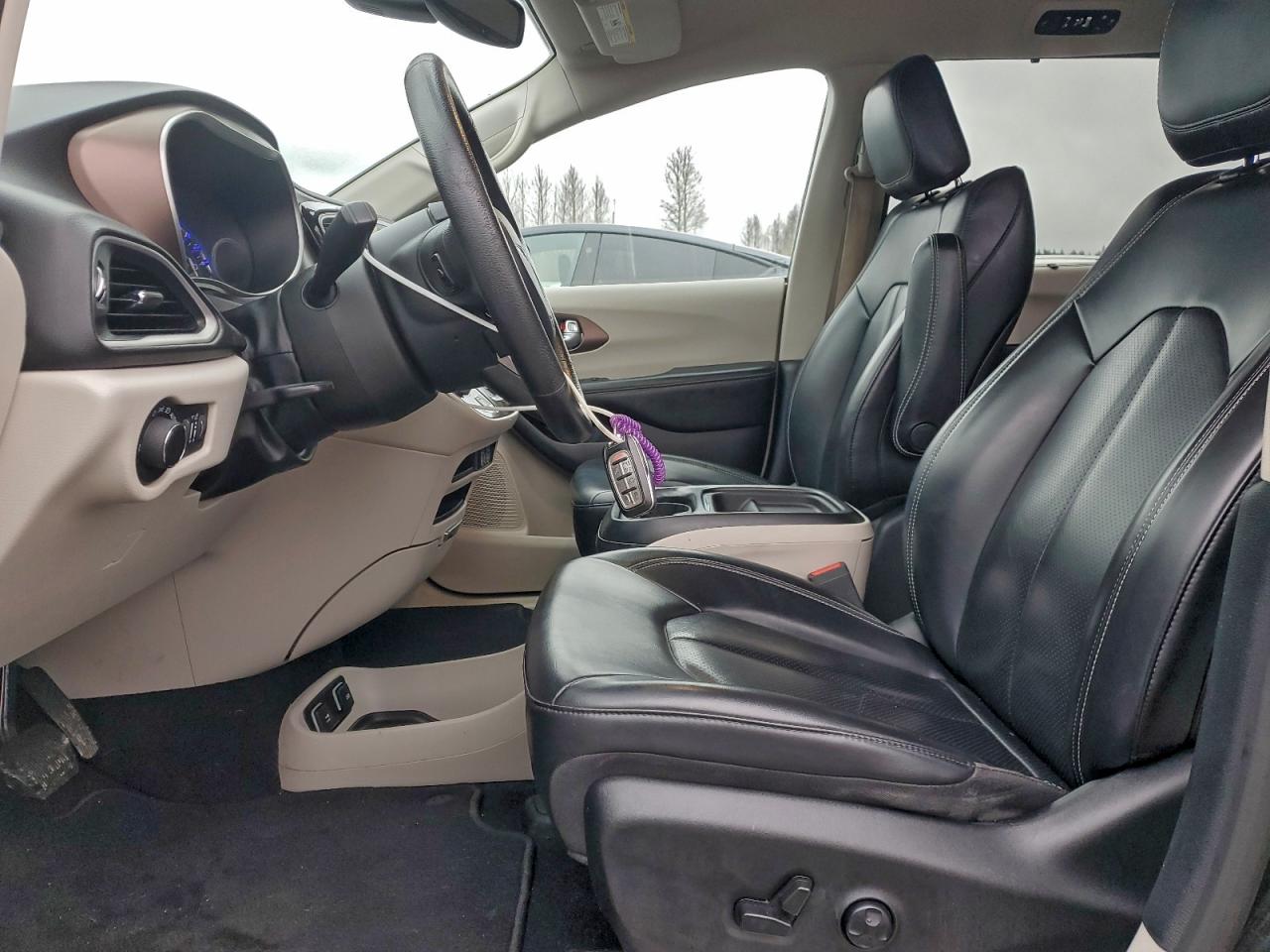 2021 CHRYSLER VOYAGER LXI photo 7