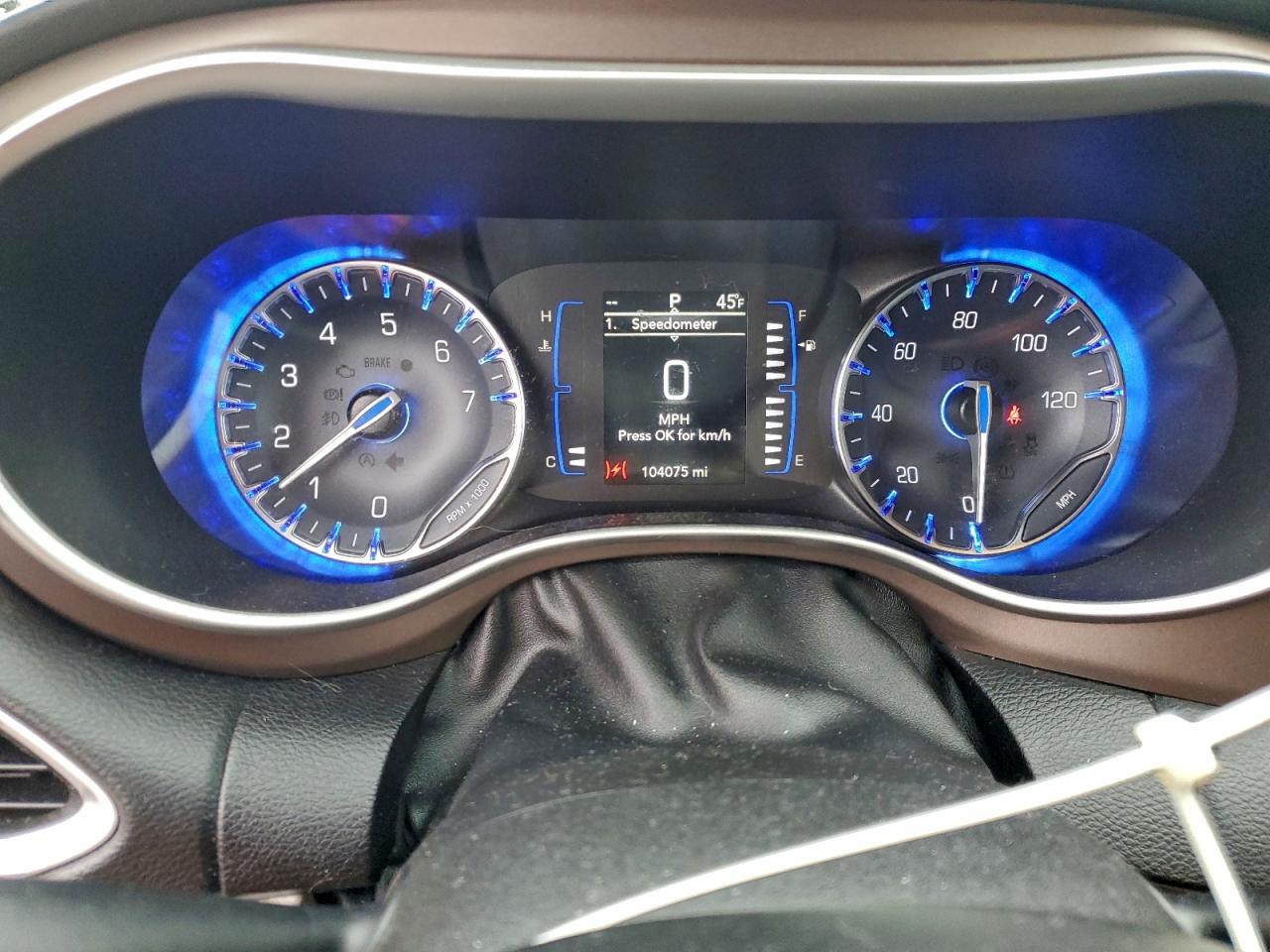 2021 CHRYSLER VOYAGER LXI photo 9