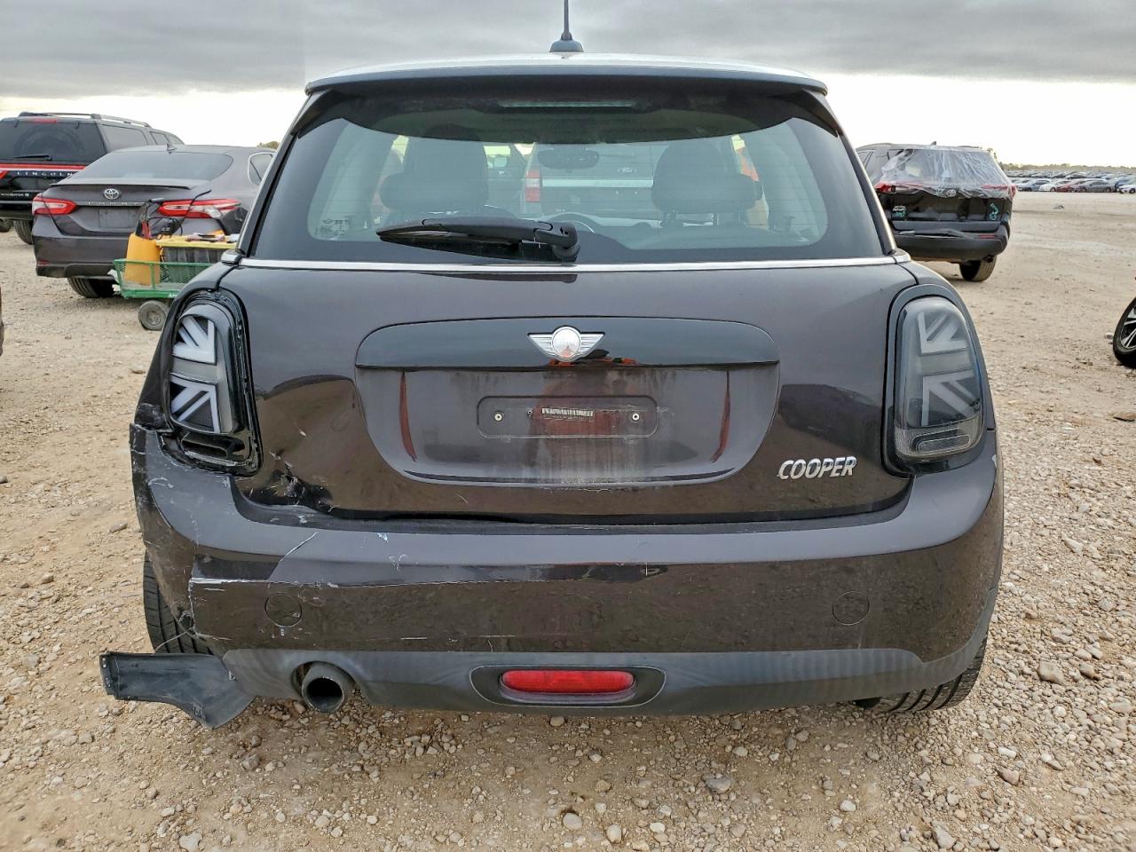 2014 MINI COOPER photo 6