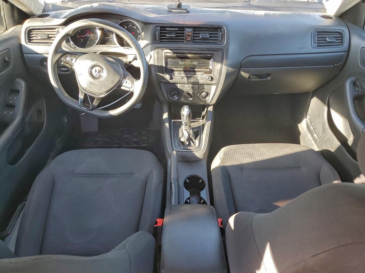 2015 VOLKSWAGEN JETTA BASE photo 8