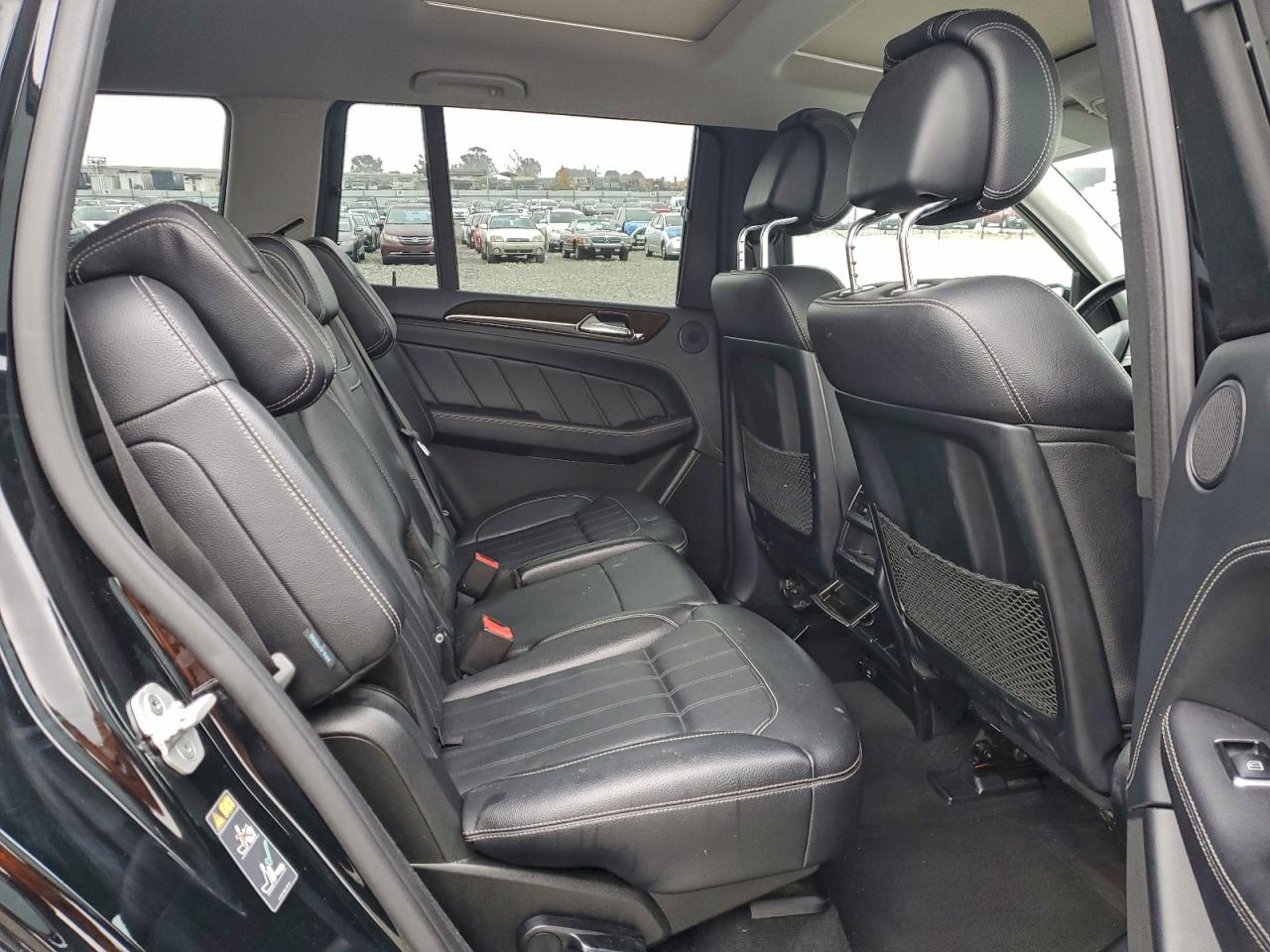 2015 MERCEDES-BENZ GL 450 4MATIC photo 11