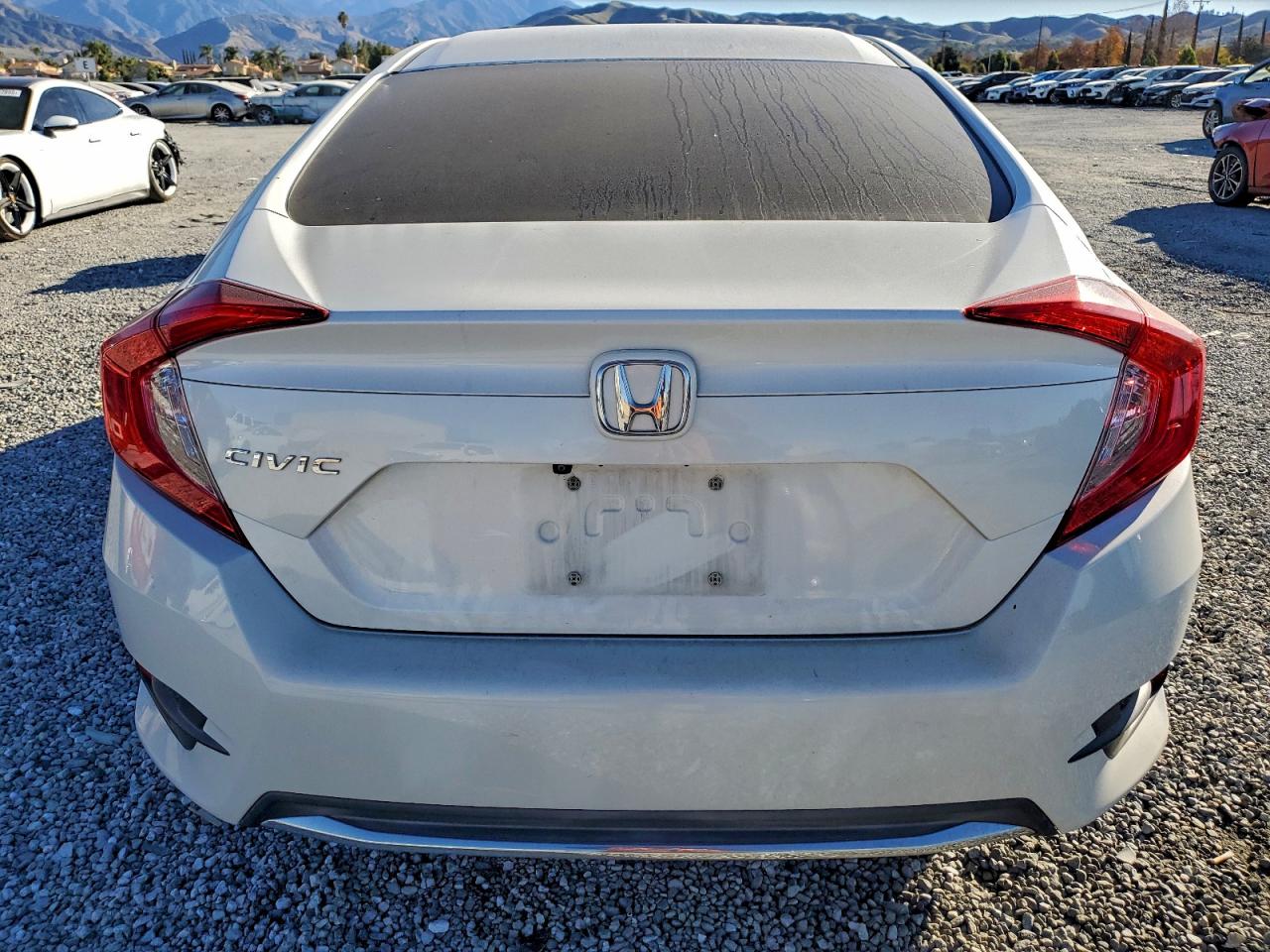 2020 HONDA CIVIC LX photo 11