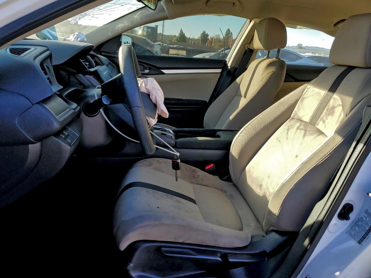 2020 HONDA CIVIC LX photo 13