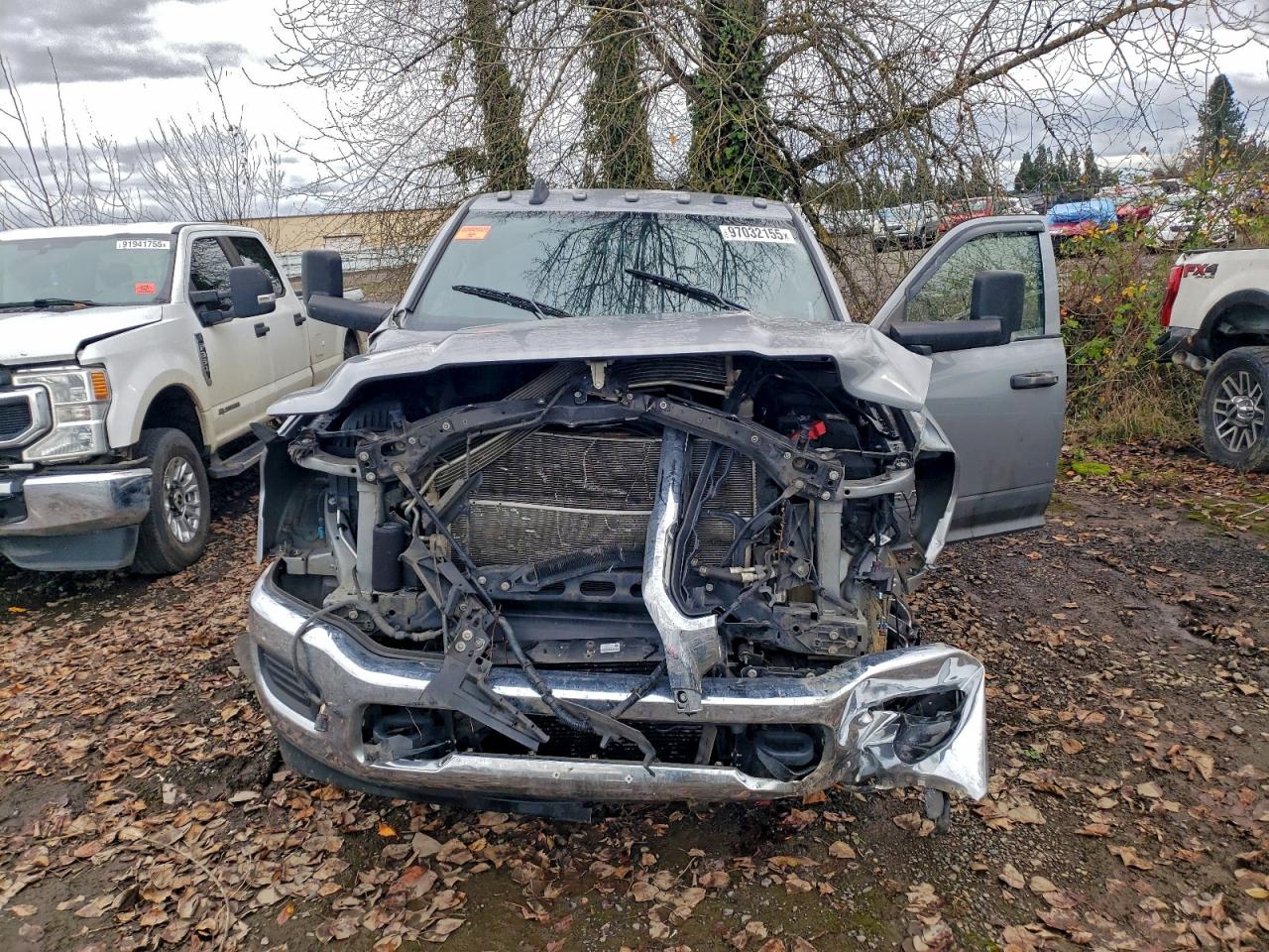 2022 RAM 3500 TRADESMAN photo 9