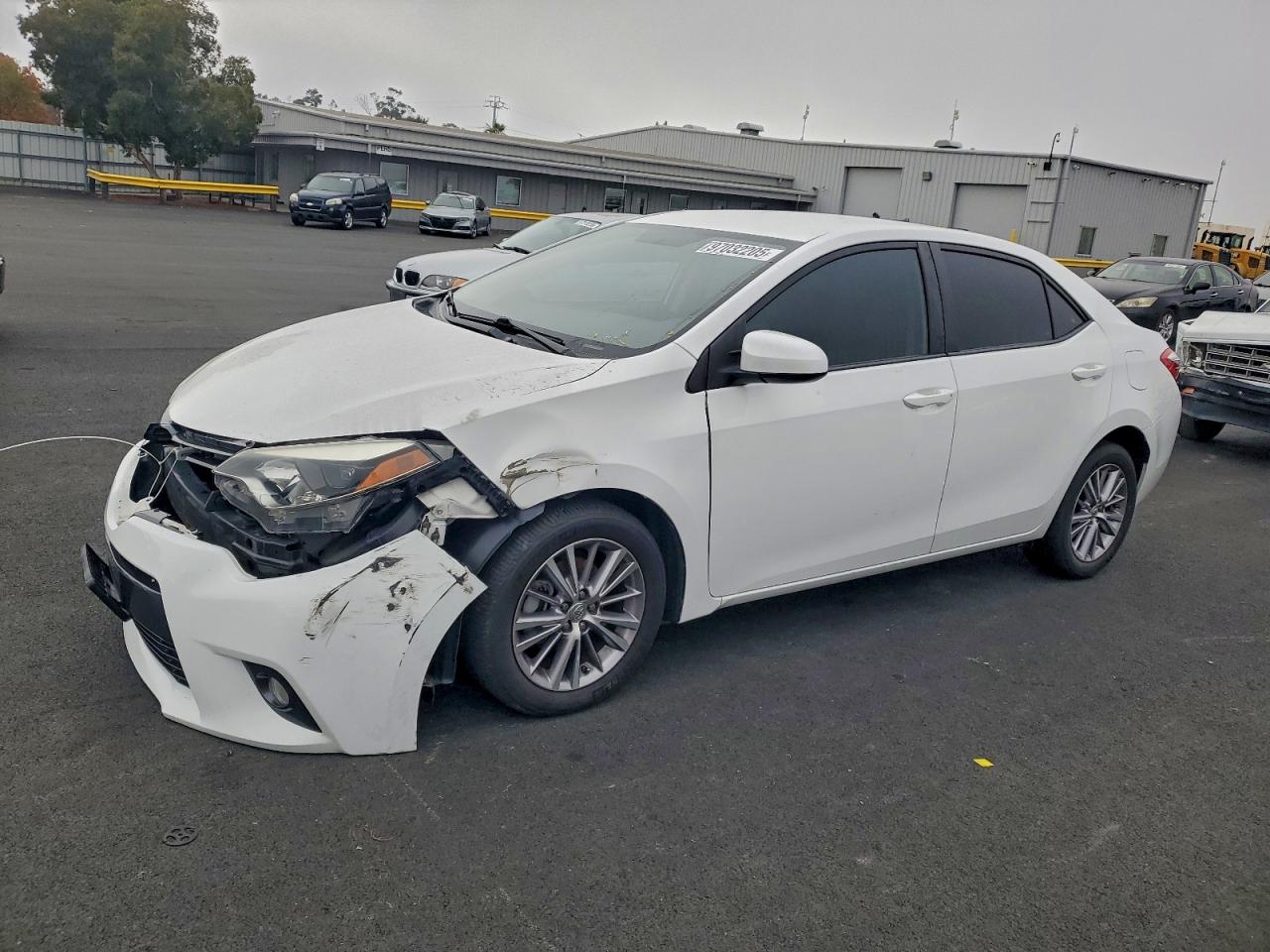 2015 TOYOTA COROLLA