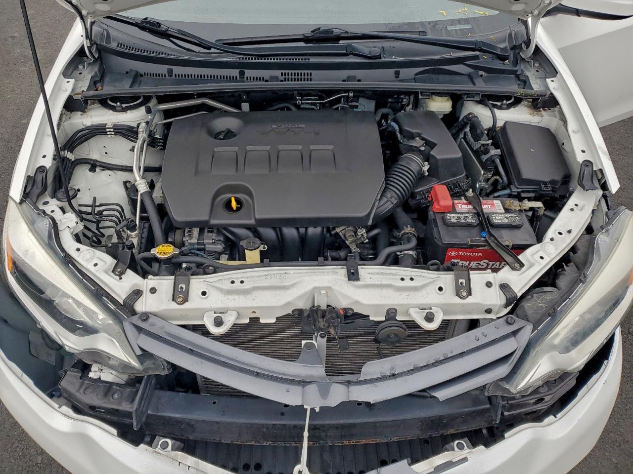 2015 TOYOTA COROLLA L photo 41