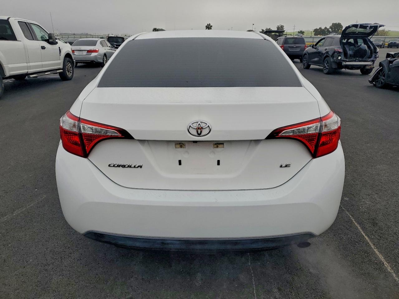 2015 TOYOTA COROLLA L photo 21