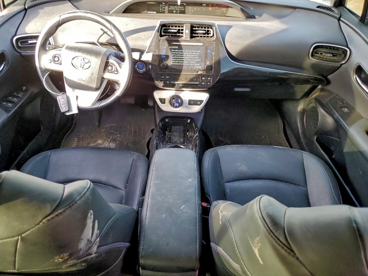 2017 TOYOTA PRIUS FOUR photo 15