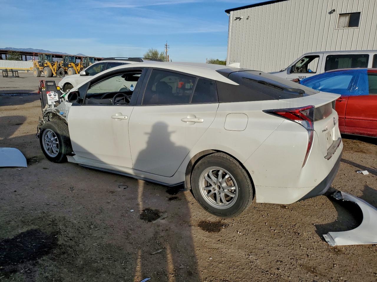 2017 TOYOTA PRIUS FOUR photo 3