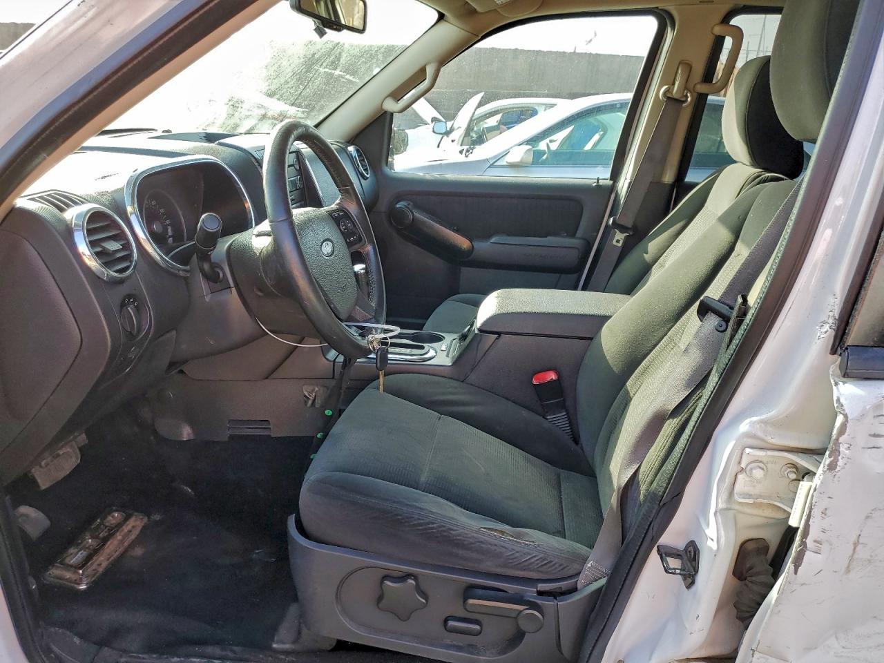 2009 FORD EXPLORER XLT photo 13