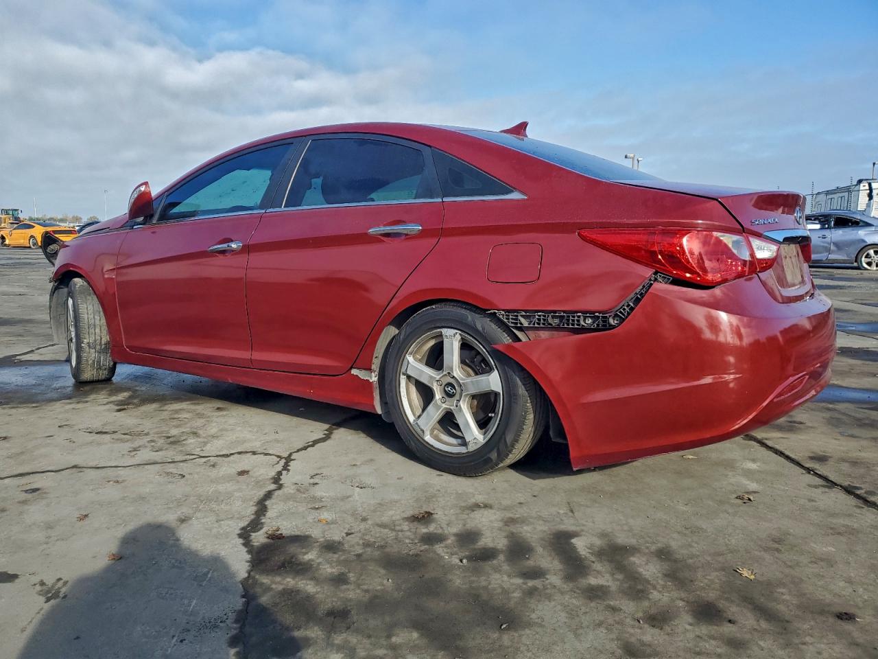 2011 HYUNDAI SONATA SE photo 2