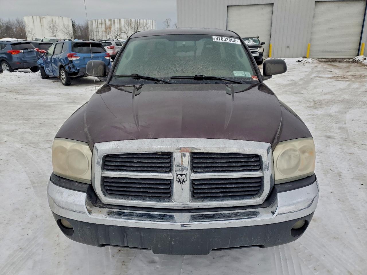 2005 DODGE DAKOTA SLT photo 5
