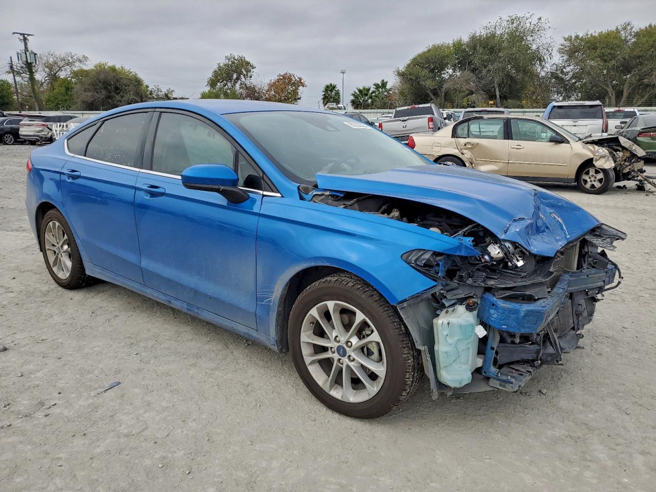 2019 FORD FUSION SE photo 4