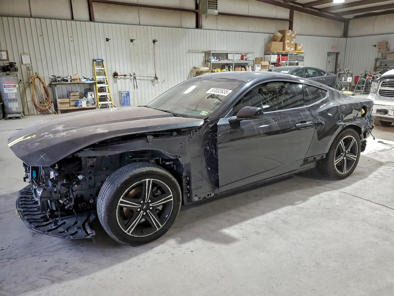 2024 FORD MUSTANG