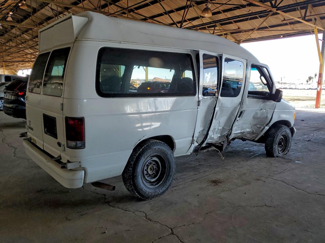2006 FORD ECONOLINE E250 VAN photo 5