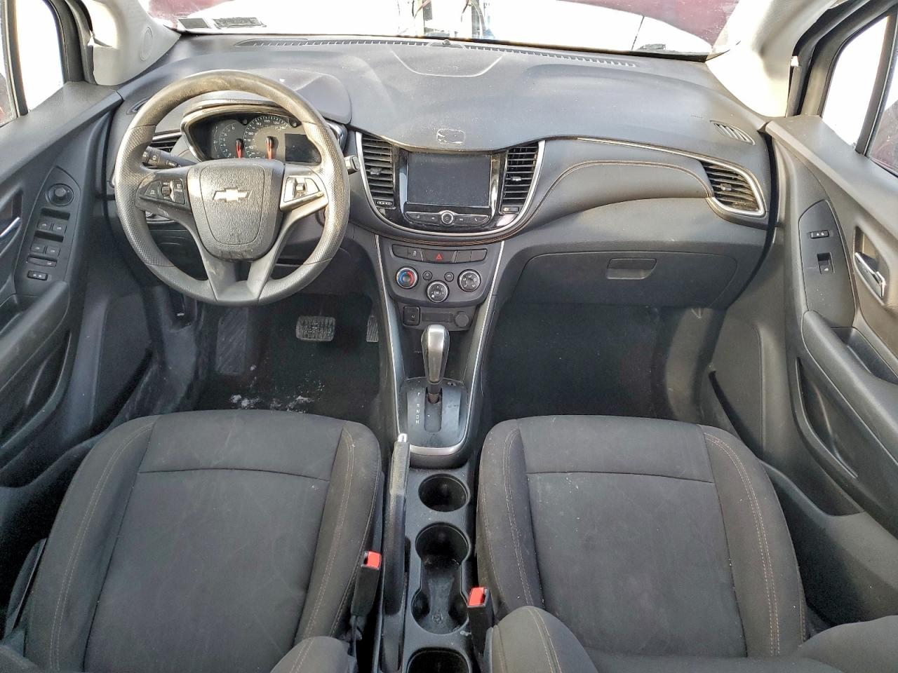 2017 CHEVROLET TRAX 1LT photo 8