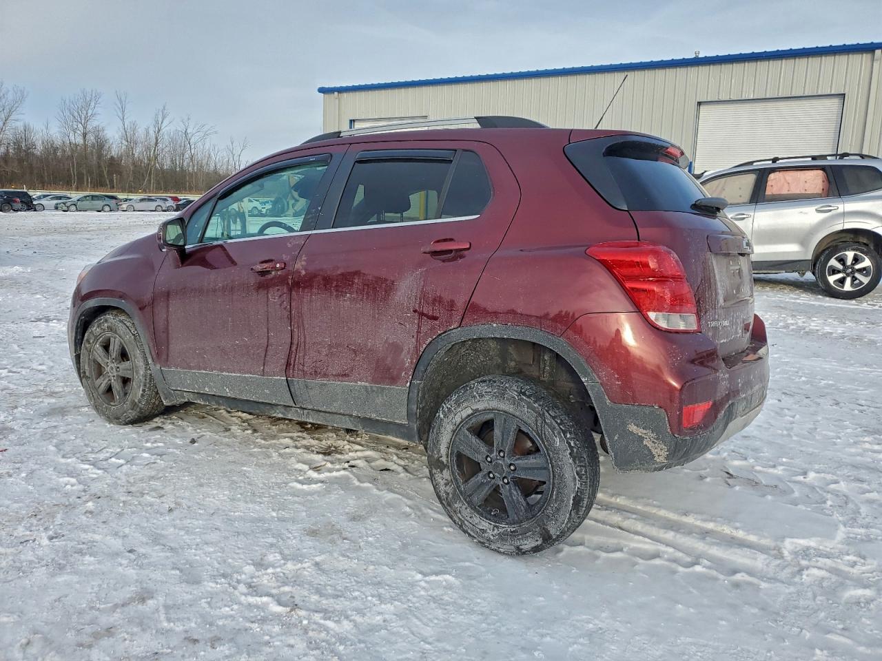 2017 CHEVROLET TRAX 1LT photo 2
