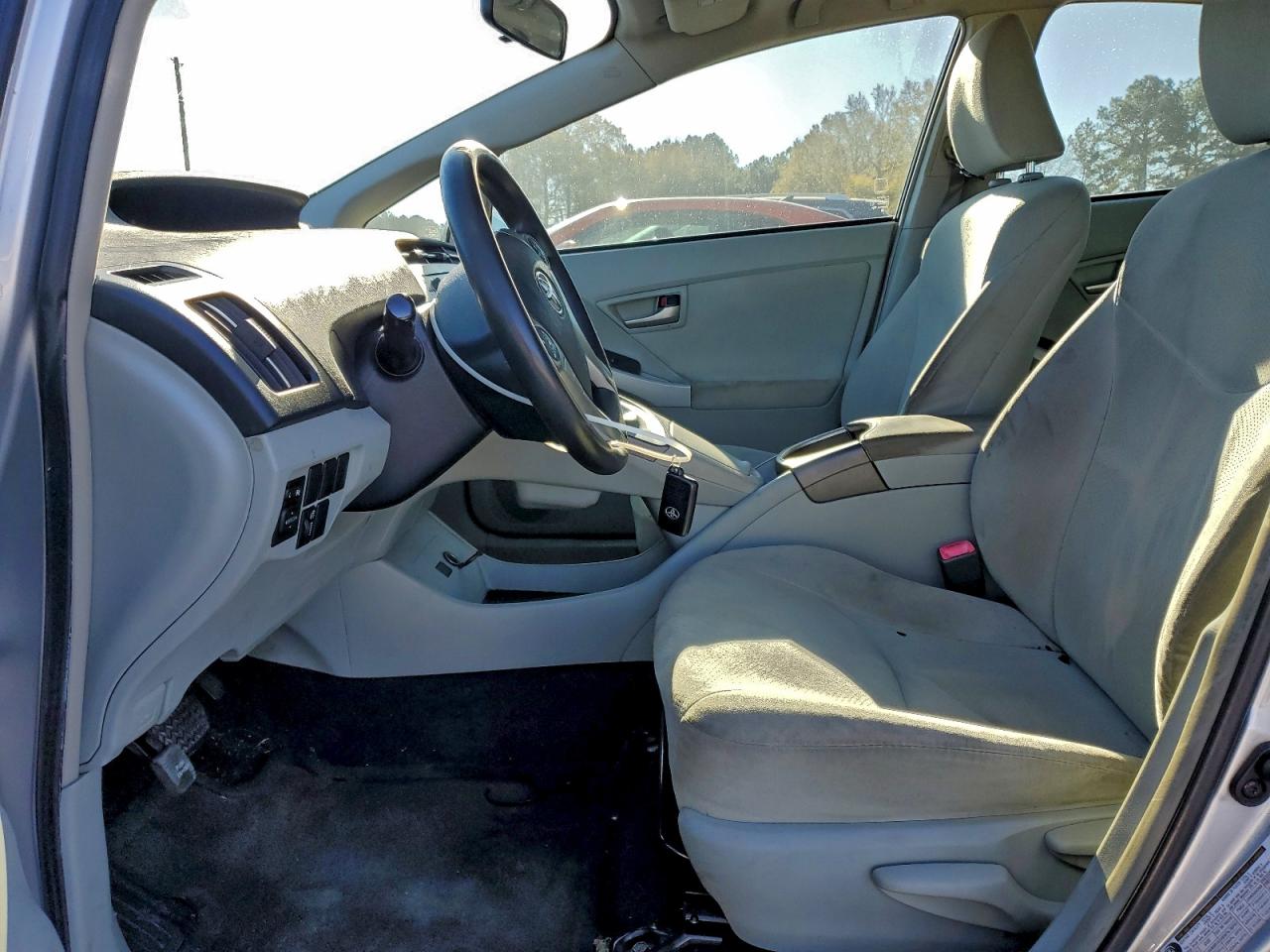 2013 TOYOTA PRIUS photo 7