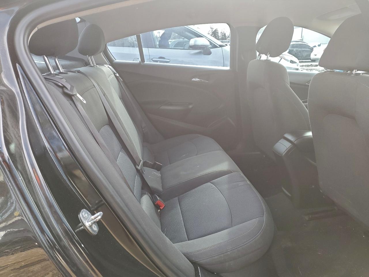 2017 CHEVROLET CRUZE LS photo 19