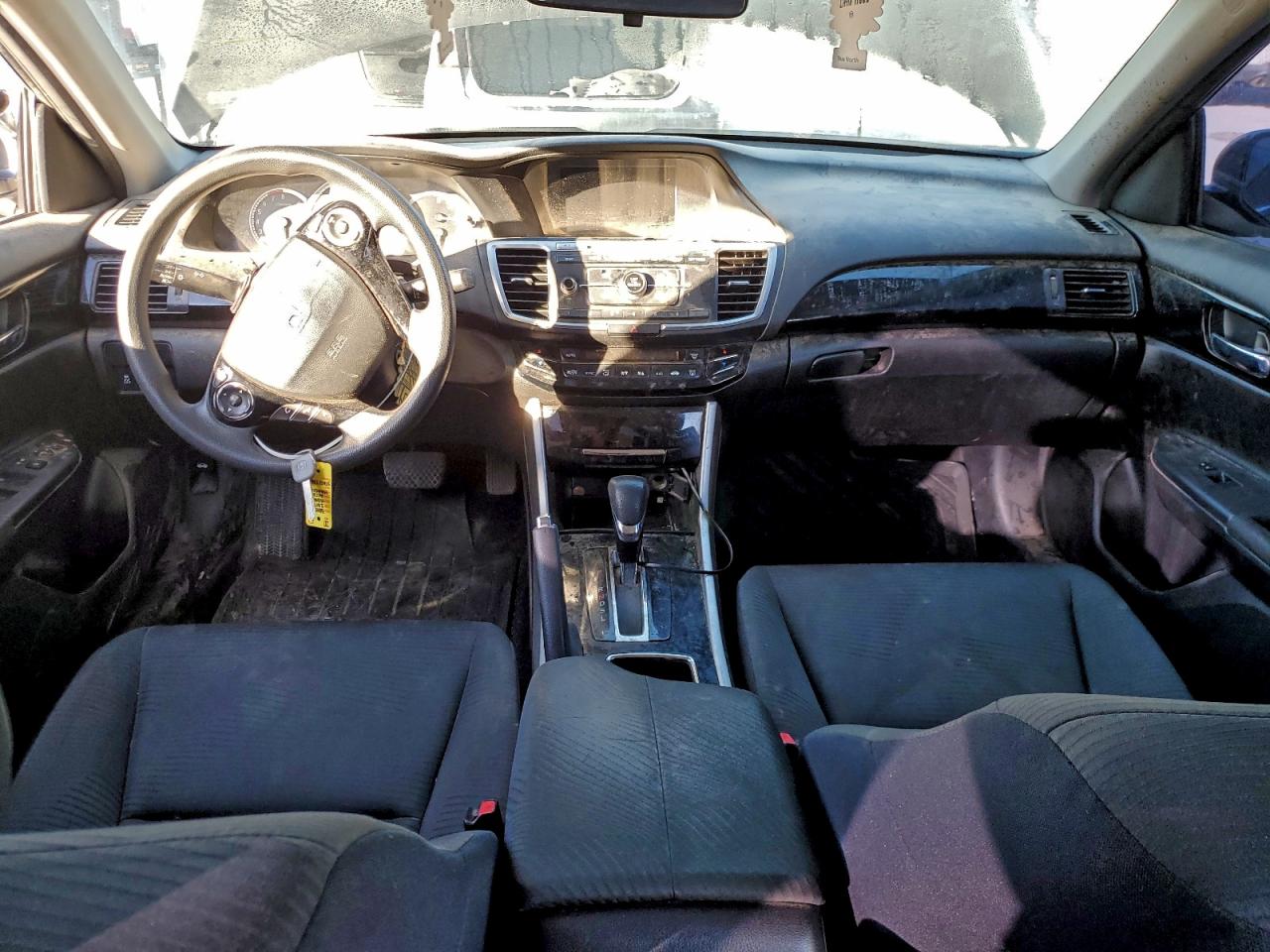 2017 HONDA ACCORD LX photo 15