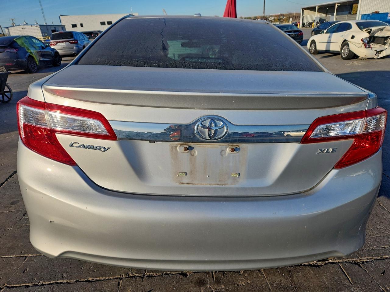 2013 TOYOTA CAMRY L photo 11
