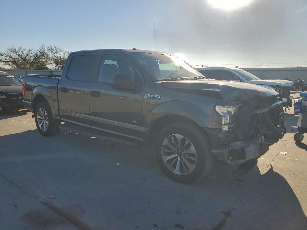 2017 FORD F150 SUPERCREW photo 7