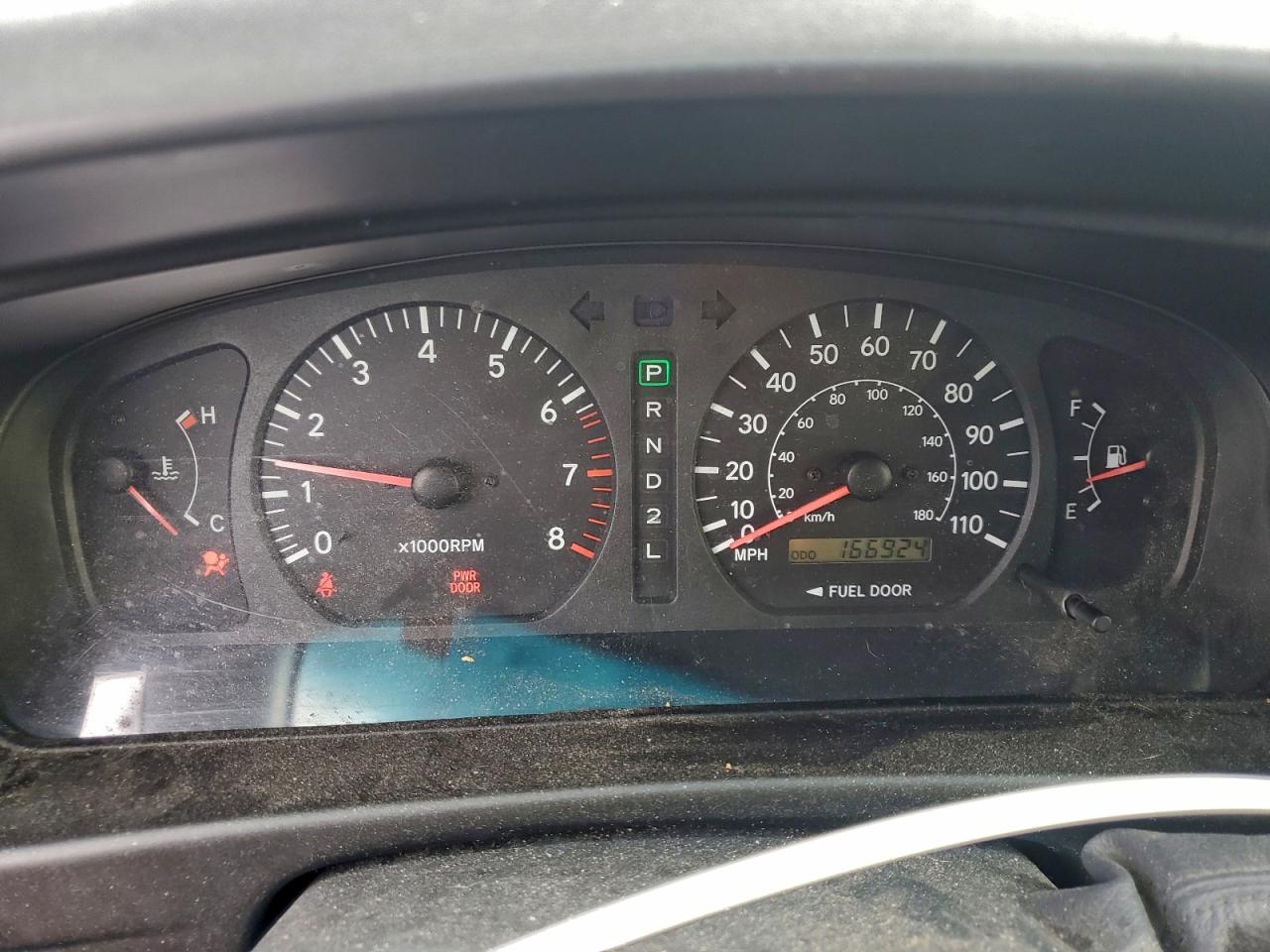 1999 TOYOTA SIENNA LE photo 17