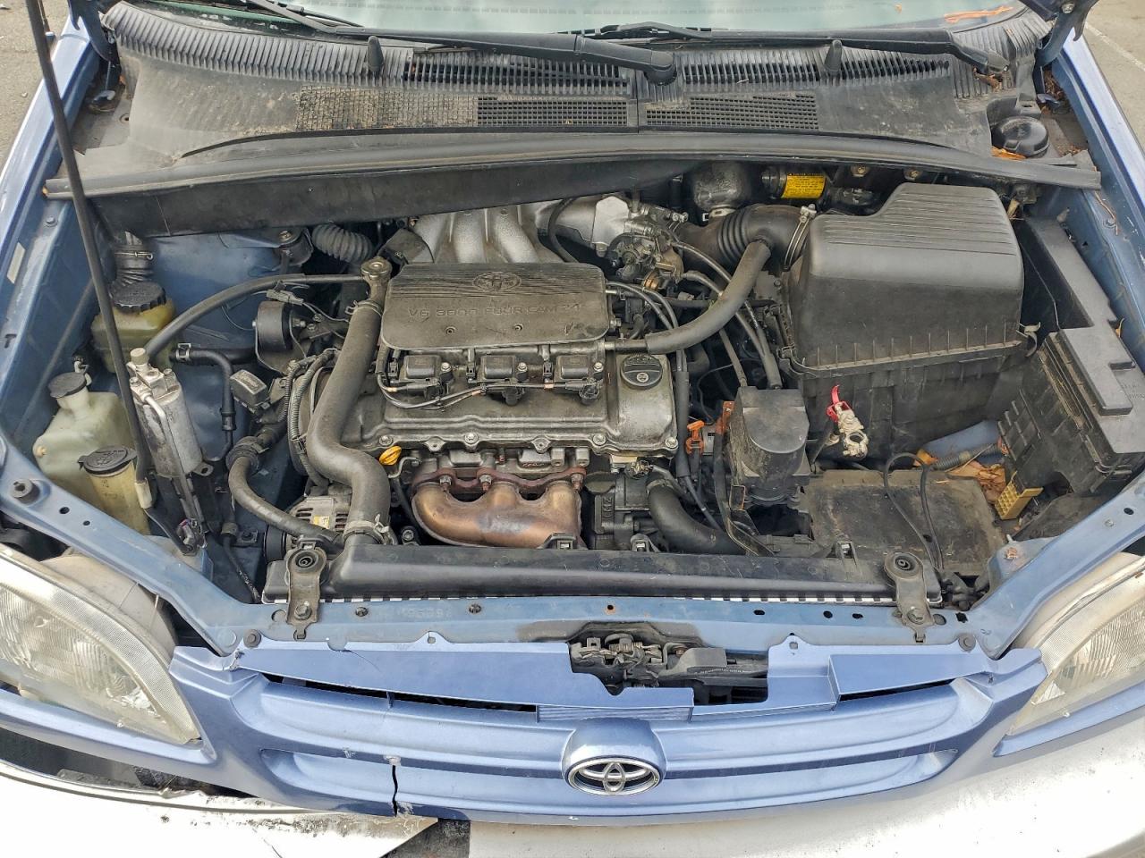 1999 TOYOTA SIENNA LE photo 23