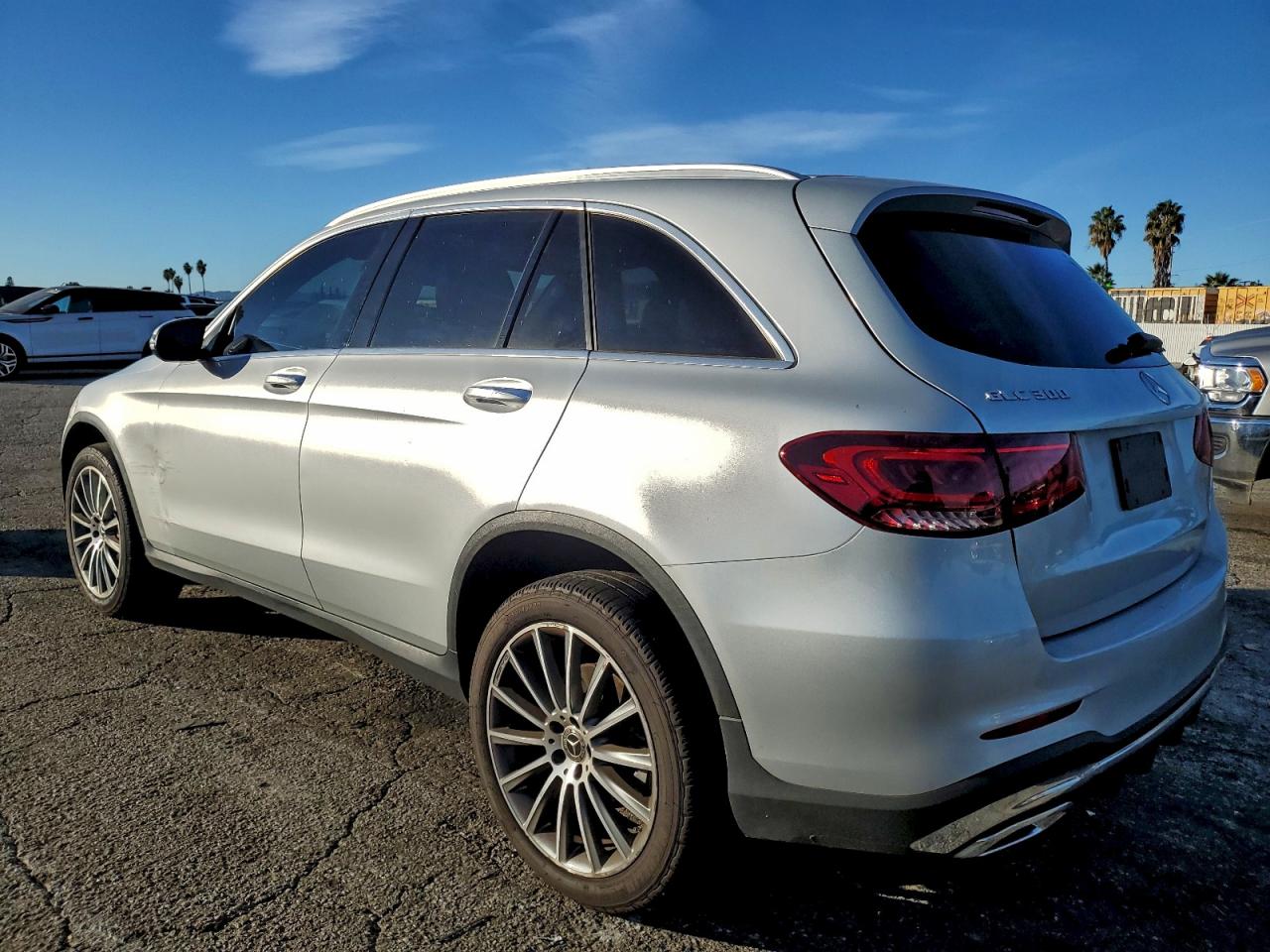 2020 MERCEDES-BENZ GLC 300 photo 2