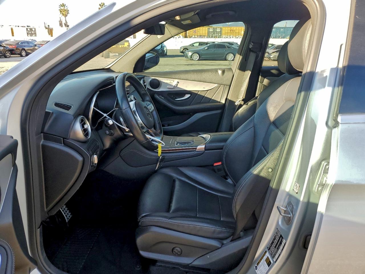 2020 MERCEDES-BENZ GLC 300 photo 7