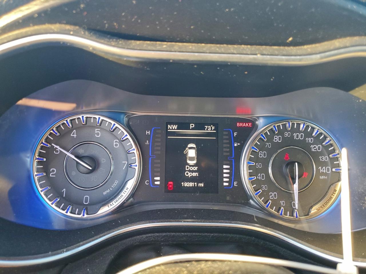 2015 CHRYSLER 200 LIMITED photo 9