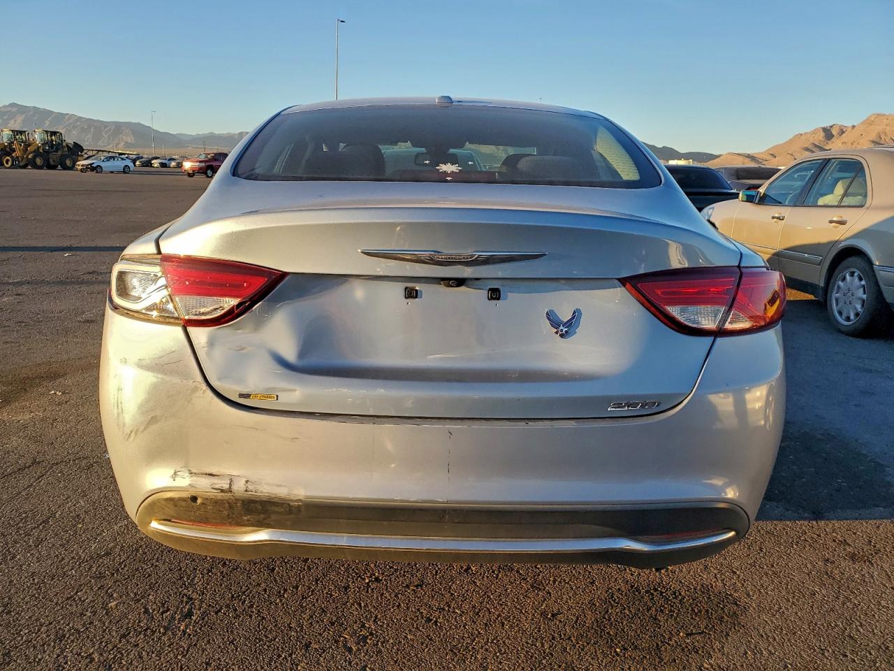 2015 CHRYSLER 200 LIMITED photo 6