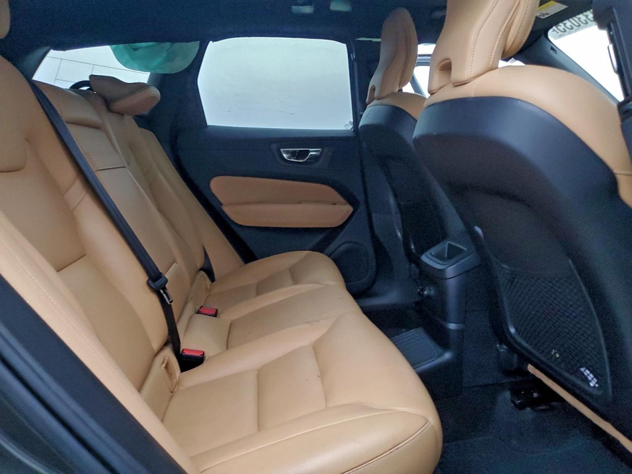 2020 VOLVO XC60 T8 INSCRIPTION photo 11