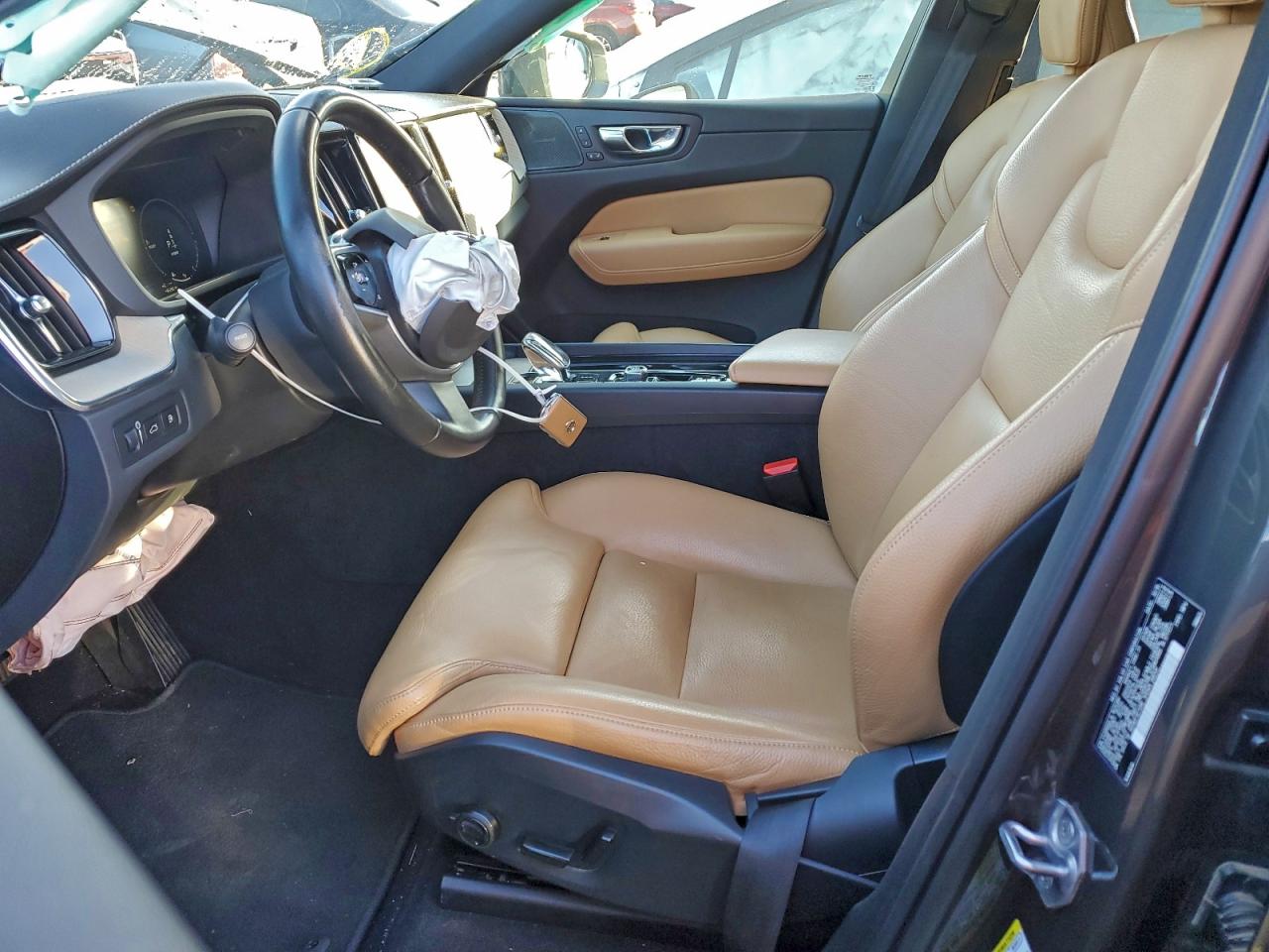 2020 VOLVO XC60 T8 INSCRIPTION photo 7