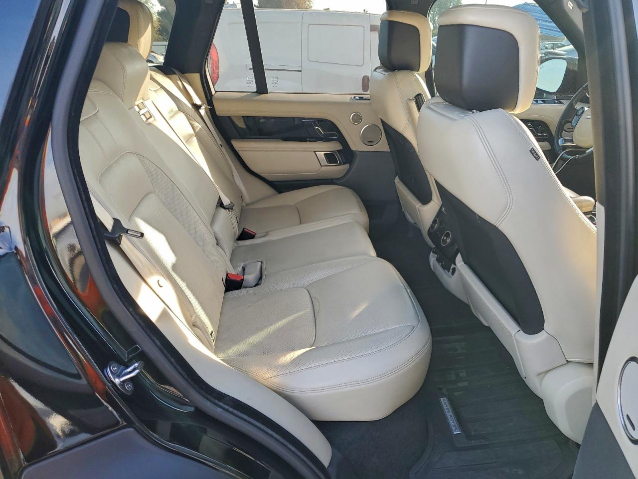 2018 LAND ROVER RANGE ROVER SUPERCHARGED photo 21