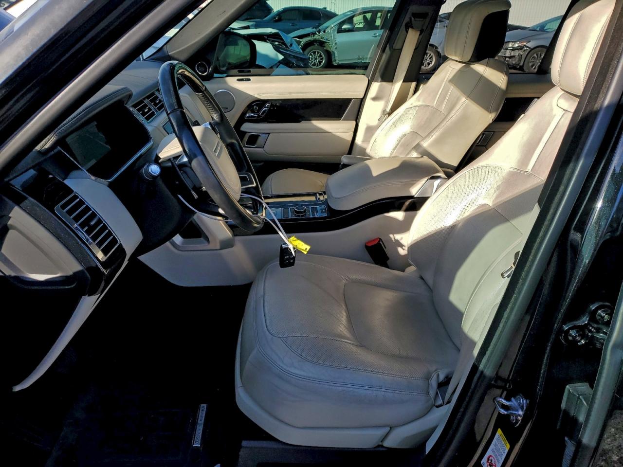 2018 LAND ROVER RANGE ROVER SUPERCHARGED photo 13