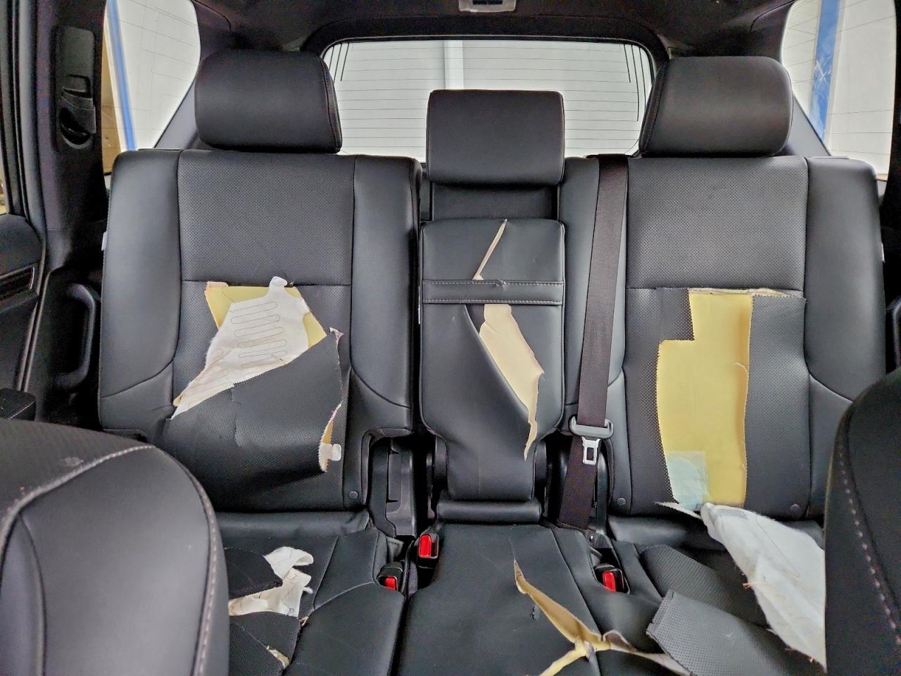 2023 LEXUS GX 460 photo 10