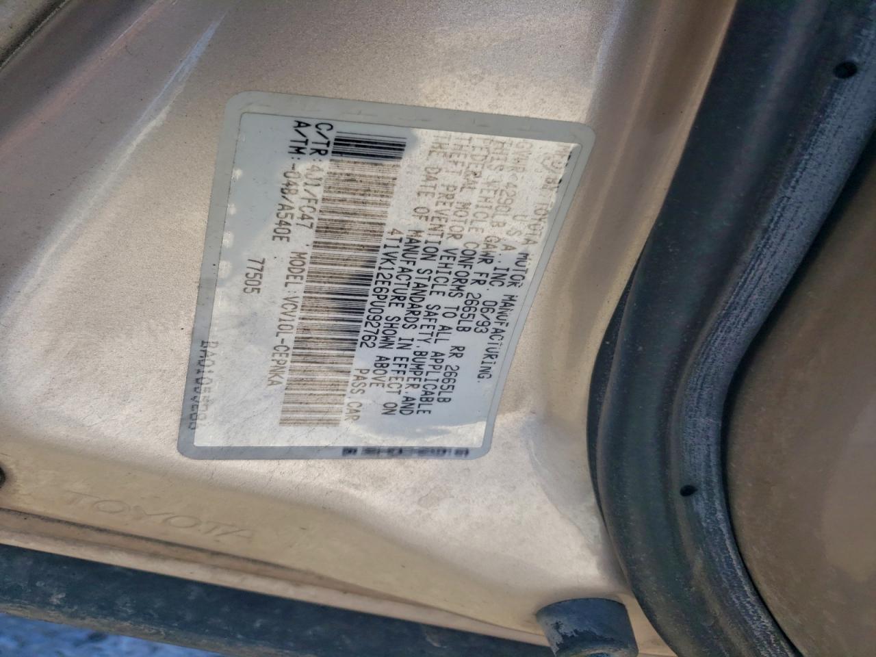 1993 TOYOTA CAMRY LE photo 23