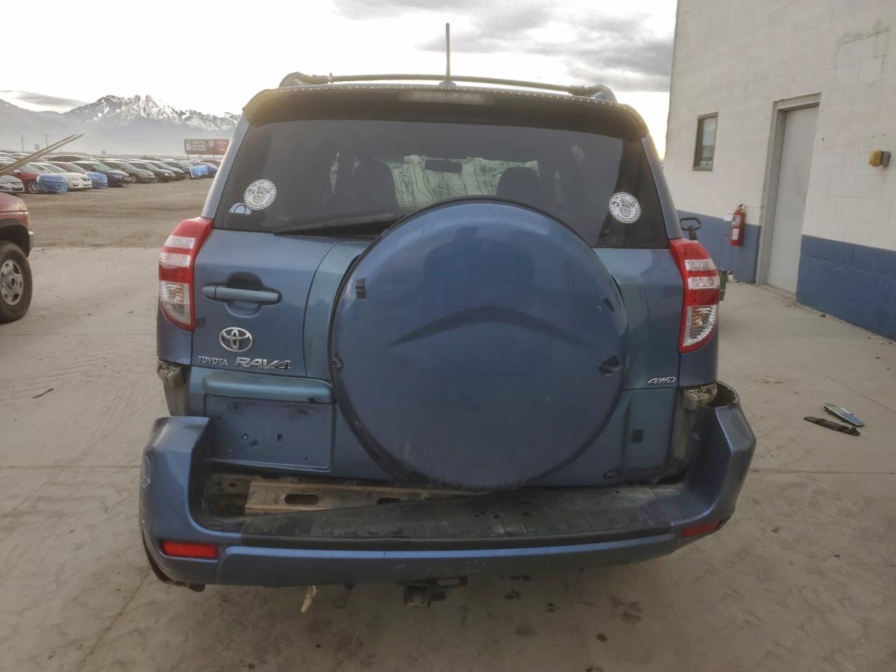 2009 TOYOTA RAV4 photo 11