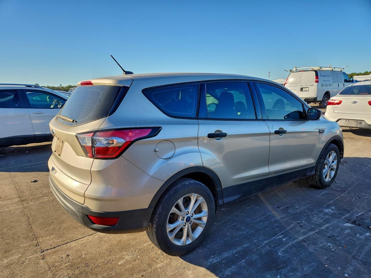 2018 FORD ESCAPE S photo 7