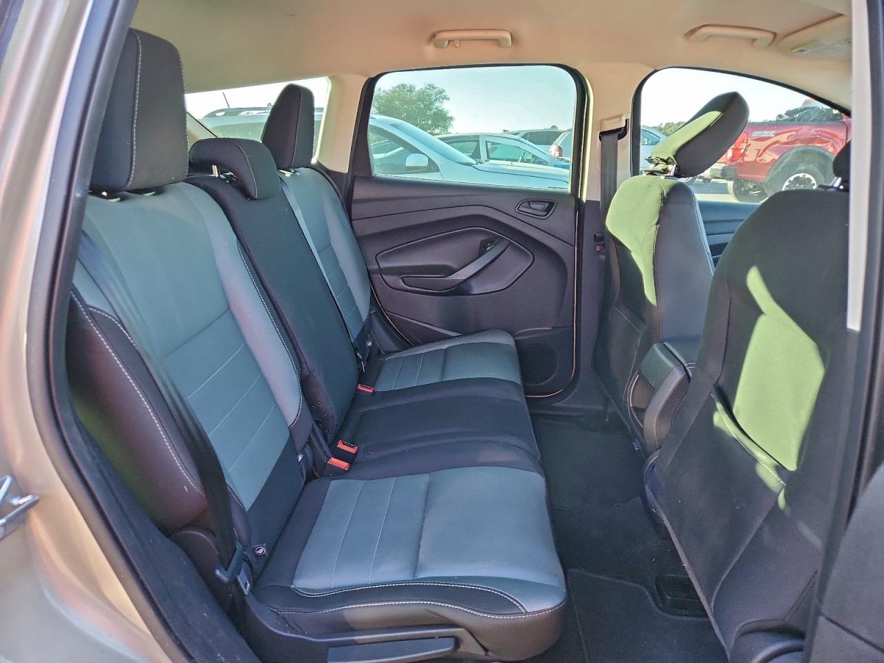 2018 FORD ESCAPE S photo 31