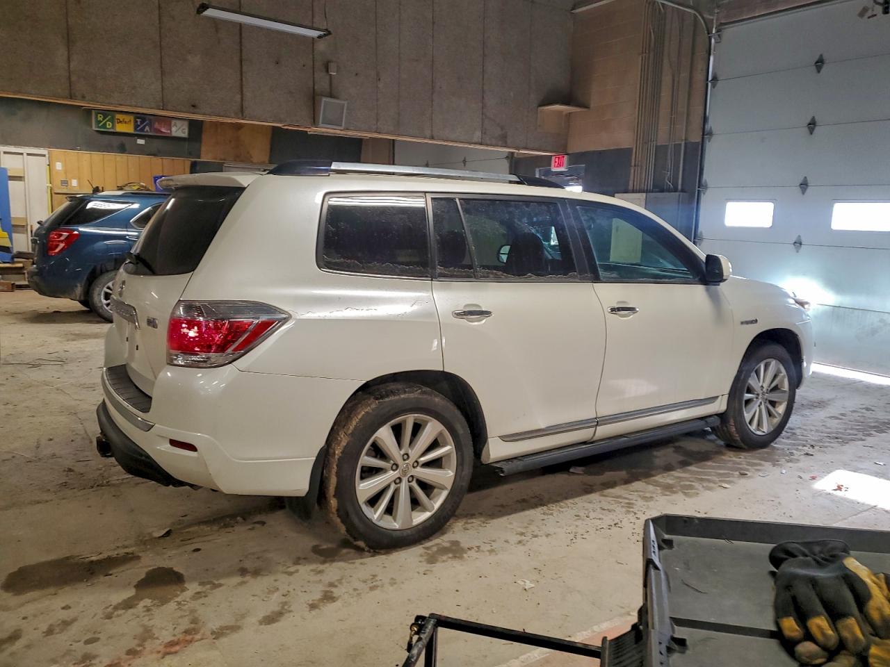 2013 TOYOTA HIGHLANDER HYBRID LIMITED photo 5