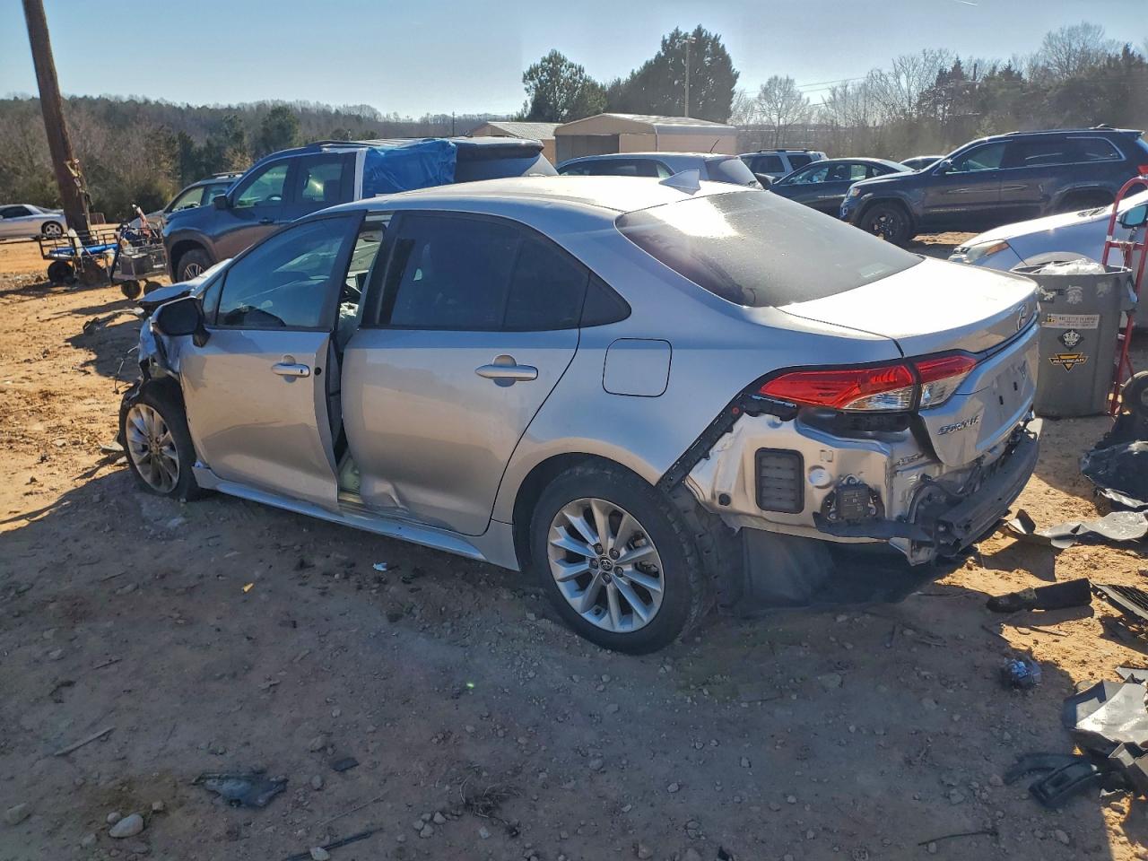 2020 TOYOTA COROLLA LE photo 4
