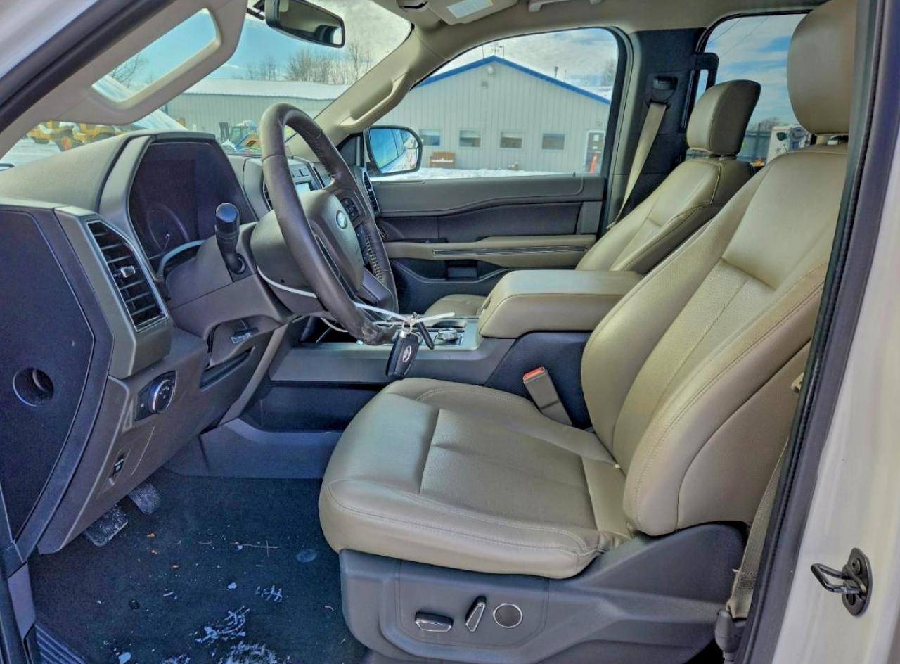 2019 FORD EXPEDITION XLT photo 19