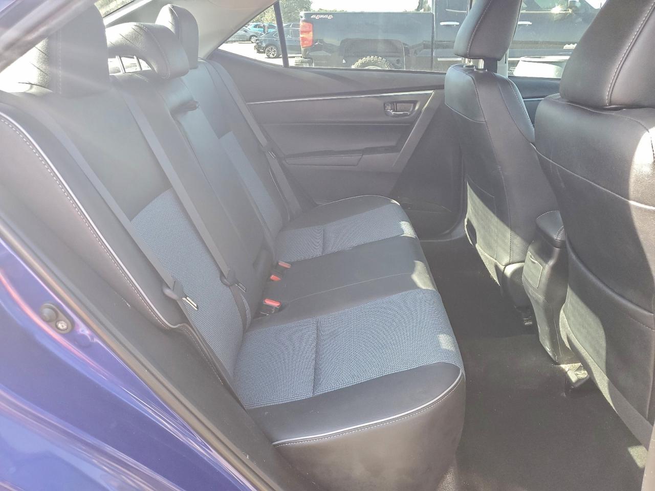 2015 TOYOTA COROLLA L photo 19