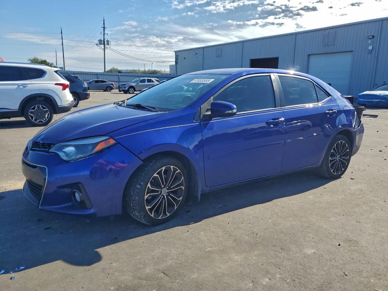 2015 TOYOTA COROLLA