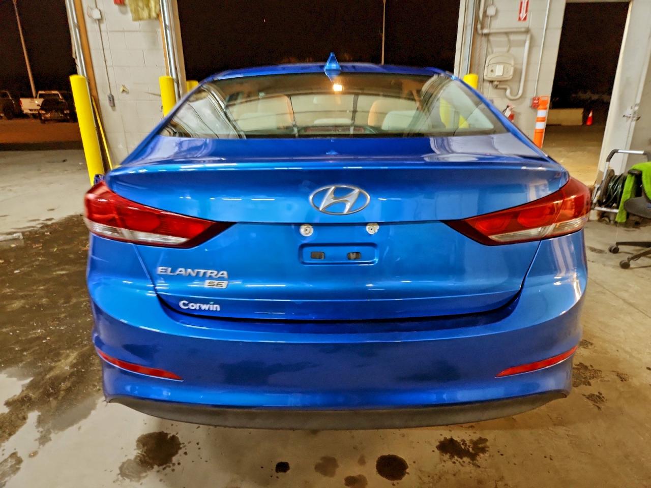 2017 HYUNDAI ELANTRA SE photo 6